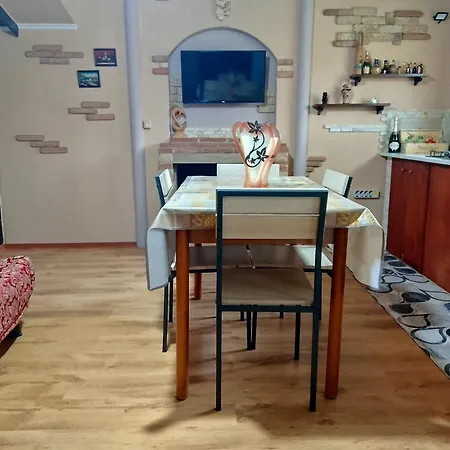 L'oasi-bungalow La Madonnina Apartment