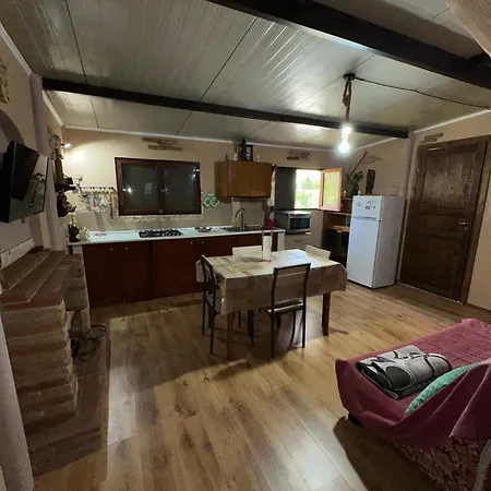 L'oasi-bungalow La Madonnina Apartment *